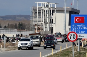 ΑΑΔΕ: Εντοπίστηκαν 9 κιλά ηρωίνης σε μαξιλαροθήκες – Εντοπίστηκαν στο Τελωνείο Κήπων με τη  βοήθεια σκύλου - ανιχνευτή.