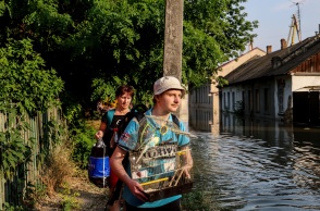 Ουκρανία: Οι νάρκες που παρασύρθηκαν μετά την καταστροφή του φράγματος Καχόβκα μπορεί να αποτελέσουν κίνδυνο για χρόνια, προειδοποιεί ο Ερυθρός Σταυρός.