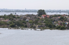 Πλημμυρισμένη η Χερσώνα μετά την ανατίναξη του φράγματος