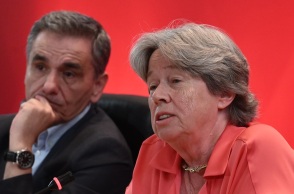 Αθηνά Λινού: Οργισμένη αντίδραση των ιδιωτών παιδιάτρων για την υποψήφια του ΣΥΡΙΖΑ - Προσβάλλει το έργο 3.500 επιστημόνων.