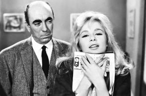 Γιορτή του Πατέρα: To βίντεο - αφιέρωμα της Finos Film με τους αγαπημένους πρωταγωνιστές του ελληνικού κινηματογράφου που ερμήνευσαν τον ρόλο του μπαμπά.