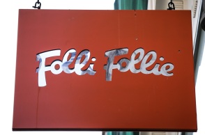 Δίκη Folli Follie: Στις 14 Σεπτεμβρίου θα ξεκινήσει η εκδίκαση της υπόθεσης - Προέκυψε κώλυμα και ορίστηκε νέα ημερομηνία.