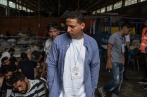 Ναυάγιο στην Πύλο: Περίπου 800 άνθρωποι επέβαιναν στο σκάφος, σύμφωνα με την πακιστανική αστυνομία - 14 ύποπτοι έχουν συλληφθεί μέχρι στιγμής.