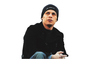 Nτέμης Nικολαΐδης