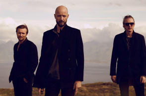 Madrugada: Συνέντευξη στην Athens Voice και τη Δάφνη Καραβοκύρη