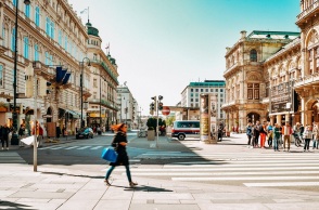 Ποιότητα Ζωής: Η Βιέννη καλύτερη πόλη στον κόσμο, το Παρίσι τιμωρείται εξαιτίας των διαδηλώσεων - Έρευνα του Economist - Οι υπόλοιπες θέσης της κατάταξης.