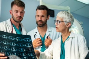 Ακτινοθεραπεία προς τους ογκολογικούς ασθενείς στην Ελλάδα - ελπιδοφόρο success story - Κομβικός ο ρόλος του ΕΟΠΥΥ - Τα συμπεράσματα διαδικτυακής ημερίδας.