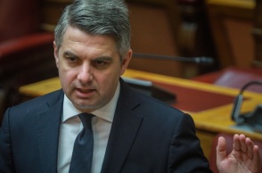 Οδυσσέας Κωνσταντινόπουλος: Στο πλευρό της Σοφίας Ζαχαράκη ο βουλευτής του ΠΑΣΟΚ μετά την ανάρτηση Τζήμερου για υπουργοποιήσεις άγαμων - άτεκνων.