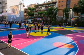 Δήμος Αθηναίων: Ανακαινίστηκαν πλήρως δύο ανοιχτά γήπεδα μπάσκετ στα Πατήσια