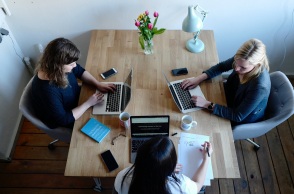 Στο 10.8% η ανεργία τον Μάϊο για πρώτη φορά από το 2009, σύμφωνα με την ΕΛΣΤΑΤ - Άδωνις Γεωργιάδης: Στόχος μας σύντομα η ανεργία να είναι κάτω από το 10%.