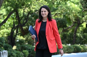 Η υπουργός Εσωτερικών, Νίκη Κεραμέως