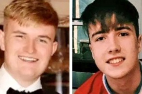 Ίος: Στον Πειραιά οι σοροί των δυο νεαρών Ιρλανδών που βρέθηκαν νεκροί στο νησί - Θα διενεργηθεί νεκροψία για τα αίτια της τραγωδίας. 