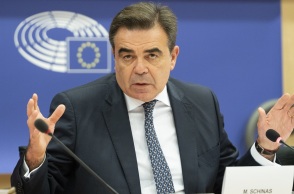 Μαργαρίτης Σχοινάς: Η Ευρώπη γυρίζει σελίδα στη μετανάστευση, τονίζει ο αντιπρόεδρος της Ευρωπαϊκής Επιτροπής   - Συμφωνία για οδικό χάρτη.