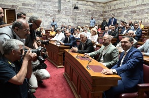 Η πρόκληση για τη νέα ή τον νέο πρόεδρο του ΣΥΡΙΖΑ, η λειτουργία μηχανισμών στα κόμματα της αριστεράς, οι ουσιαστικές αλλαγές στην πολιτική και ιδεολογική ταυτότητα του κόμματος.