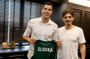 Εμφανώς ικανοποιημένος με την απόκτηση του Κώστα Σλούκα, ο Εργκίν Αταμάν σχολίασε τη μεταγραφή σε τουρκικό μέσο.