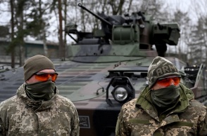 Ουκρανία: Υπόσχεται να χρησιμοποιήσει τις βόμβες διασποράς μόνο για την απελευθέρωση των κατεχόμενων εδαφών της και όχι στο έδαφος της Ρωσίας.