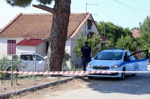 Καταδίωξη στη Λάρισα: Ελεύθερος, μέχρι να ολοκληρωθεί η έρευνα, ο αστυνομικός που τραυμάτισε θανάσιμα τον 20χρονο Σύρο - Οι δηλώσεις του δικηγόρου του.