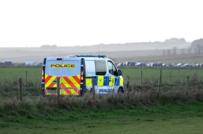 Βρετανία: Περισσότερα από 700 πυροβόλα όπλα κατασχέθηκαν σε κοινή βρετανο-ισπανική επιχείρηση - 74 συλλήψεις και 50 καταδίκες μέχρι στιγμής.