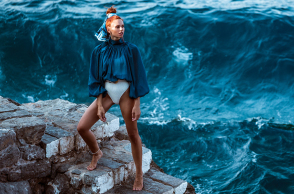 Η Ύδρα της Έβελυν Καζαντζόγλου