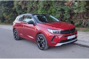 Opel Grandland PHEV: Η έξυπνη επιλογή στα C-SUV.