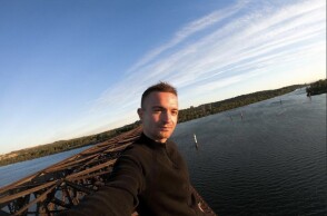 Ο 30χρονος κασκαντέρ που σκοτώθηκε μετά από πτώση από ουρανοξύστη