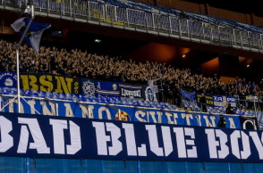 Ντιναμό Ζάγκρεμπ: Ποιοι είναι οι ακροδεξιοί χούλιγκανς «Bad Blue Boys» που σκότωσαν τον 29χρονο φίλο της ΑΕΚ.