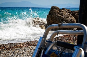 Υπουργείο Οικονομικών: 1.312 επιπλέον έλεγχοι και 413 παραβάσεις σε αιγιαλούς από τις 8 ως τις 11 Αυγούστου - Κωστής Χατζηδάκης: Θα επιβάλουμε την νομιμότητα.