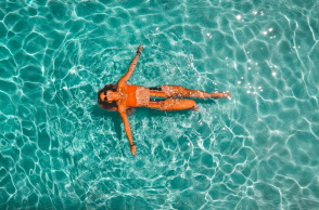 Μάτια: Τι να προσέχετε όταν κολυμπάτε.