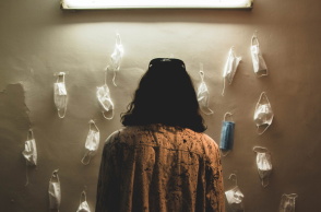 Προσπαθώντας να αφήσουμε πίσω την πανδημία.