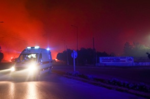 Εκκένωση του Νοσοκομείου Αλεξανδρούπολης: Έγκυος γέννησε στο ασθενοφόρο κατά τη μεταφορά της στο Διδυμότειχο - Έφερε στον κόσμο ένα υγιέστατο κοριτσάκι.