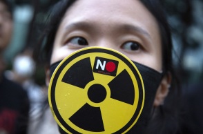 Ιαπωνία: Η απόρριψη στον ωκεανό των υδάτων της Φουκουσίμα θα αρχίσει την Πέμπτη, ανακοίνωσε η κυβέρνηση, προκαλώντας την οργή της Κίνας.