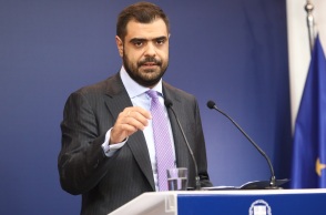 Παύλος Μαρινάκης: Σοβαρότατες ενδείξεις εμπρησμών, τονίζει ο κυβερνητικός εκπρόσωπος - 140 συλλήψεις μέχρι τώρα, εκ των οποίων οι 79 για εμπρησμό εκ δόλου.