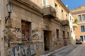 Συνελήφθησαν 5 άτομα για κλοπές στην περιοχή της Πλάκας	