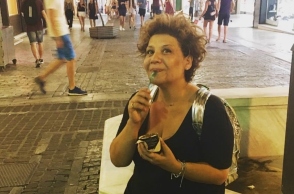 Γιώτα Νέγκα: Η τραγουδίστρια απαντά σε 33 ερωτήσεις για την Αθήνα