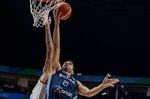 Εθνική ομάδα: Το... μακρινό ταξίδι της εθνικής, στη Μανίλα, και στο Παγκόσμιο Κύπελλο, ολοκληρώνεται την Κυριακή (3/8), όταν στις 11:40 αντιμετωπίζει το Μαυροβούνιο, για τη 2η αγωνιστική της φάσης των «16».