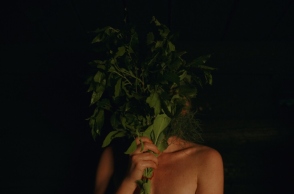 Το «Smoke Sauna Sisterhood» στις Νύχτες Πρεμιέρας