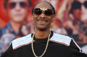 Snoop Dogg και Κρις Στέιπλετον διασκεύασαν το «In The Air Tonight» του Φιλ Κόλινς για τους αγώνες του NFL στο αμερικανικό δίκτυο ESPN.