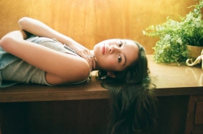 Olivia Rodrigo: Γιατί με το δεύτερο album της «Guts» η εικοσάχρονη Αμερικανίδα εδραιώνει τη θέση της στο στρογγυλό τραπέζι των female superstars - Η «κόντρα με την Taylor Swift