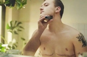 Η Braun δέχεται πυρά για την χρήση ενός τρανς άνδρα σε διαφήμισή της