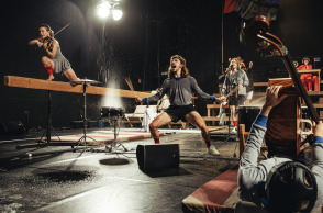 Miet Warlop, "One song"