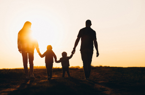 Δημογραφικό και δημιουργία οικογένειας: Η πρόκληση της επόμενης γενιάς