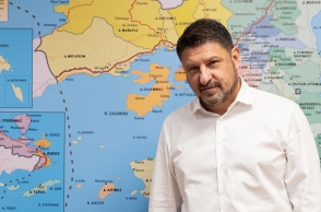 Νίκος Χαρδαλιάς – Συνέντευξη: O υποψήφιος Περιφερειάρχης Αττικής, επικεφαλής της παράταξης «Αττική Μπροστά», μιλάει στην Athens Voice