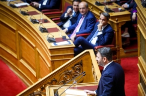 Αναζητώντας την αντιπολίτευση 