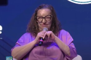 Filomena Lamberti: Η πρώτη γυναίκα που δέχθηκε επίθεση με οξύ στην Ιταλία στο συνέδριο του Forza Italia