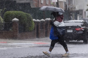 ΗΠΑ: Οι καταρρακτώδεις βροχές στη Νέα Υόρκη η «νέα κανονικότητα» λόγω της κλιματικής αλλαγής δηλώνει η κυβερνήτρια της Πολιτείας.