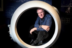 Τζέιμς Κάμερον: Η περιπέτεια στα γυρίσματα της ταινίας «Άβυσσος» που παραλίγο να του κοστίσει τη ζωή - Υποθαλάσσια γυρίσματα σε βάθος 30 μέτρων.