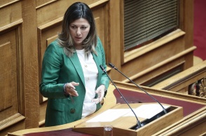 Βουλή: Πρόγραμμα αξιοποίησης ακινήτων του Δημοσίου για την ανέγερση κοινωνικών κατοικιών - Οι σχετικές δηλώσεις της Σοφίας Ζαχαράκη.