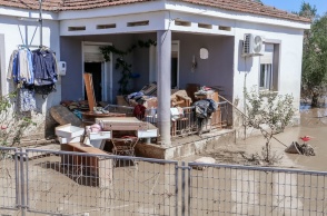 Σπίτι που έχει υποστεί ζημιές από την κακοκαιρία Daniel 