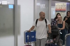 Στην Αθήνα οι πρώτοι Έλληνες από το Ισραήλ - «Δραματικές οι στιγμές στην περιοχή» δήλωσαν στην κάμερα της ΕΡΤ