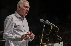 Ανδρέας Παχατουρίδης: Η Μαρία Μαυρικακη μιλάει με τον δήμαρχο που εξελέγη στο Περιστέρι για έκτη φορά